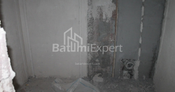 公寓 35.2 平方米的公寓 - 莱赫和玛丽亚·卡钦斯基, Batumi, 佐治亚州。