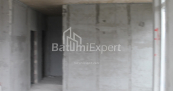 在建目标房产 55.7 平方米的公寓 - 莱赫和玛丽亚·卡钦斯基, Batumi, 佐治亚州。
