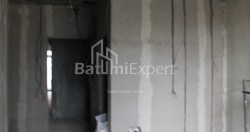 在建目标房产 28.1 平方米的公寓 - 莱赫和玛丽亚·卡钦斯基, Batumi, 佐治亚州。