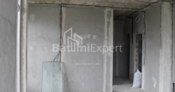 在建目标房产 55.8 平方米的公寓 - 莱赫和玛丽亚·卡钦斯基, Batumi, 佐治亚州。