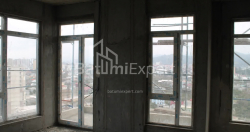 在建目标房产 55.8 平方米的公寓 - 莱赫和玛丽亚·卡钦斯基, Batumi, 佐治亚州。