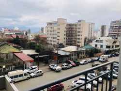 公寓 100 平方米的公寓 - 塞利玛·希姆希亚什维利, Batumi, 佐治亚州。