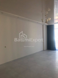 公寓 3-комн 58 m² - 尼科·皮罗斯马尼, Batumi