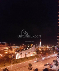 公寓 33 平方米的公寓 - 治安官 Khimshiashvili, Batumi, 佐治亚州。