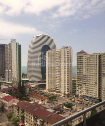 公寓 2-комн 76 m² - 尼科·皮罗斯马尼, Batumi