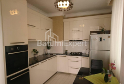 公寓 3-комн 90 m² - 尼科·皮罗斯马尼, Batumi