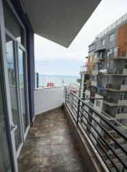 公寓 3-комн 70 m² - 尼科·皮罗斯马尼, Batumi