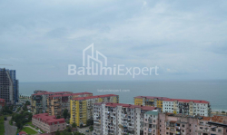 公寓 3-комн 73 m² - 优素福·科巴拉泽, Batumi