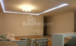 公寓 3-комн 160 m² - 伊利亚·查瓦查瓦泽, Batumi