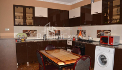 公寓 3-комн 75 m² - 尤里耶夫斯卡娅, Batumi