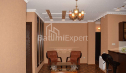 公寓 3-комн 75 m² - 尤里耶夫斯卡娅, Batumi