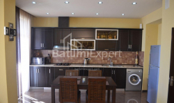 公寓 3-комн 84 m² - 伊利亚·查瓦查瓦泽, Batumi