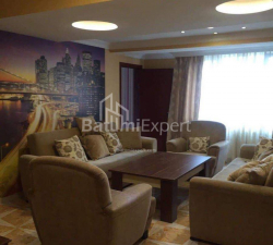 公寓 4-комн 127 m² - 阿斯兰·阿巴希泽将军, Batumi