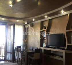 公寓 3-комн 80 m² - 贝西基, Batumi