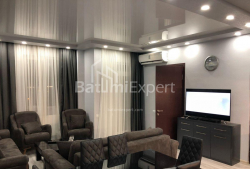 公寓 2-комн 52 m² - 尤里耶夫斯卡娅, Batumi