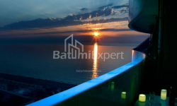 公寓 23 平方米的公寓 - 优素福·科巴拉泽, Batumi, 佐治亚州。