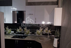 公寓 4-комн 76 m² - 沙尔瓦·伊纳萨里泽, Batumi