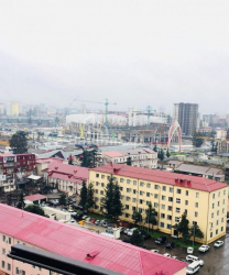 公寓 50 平方米的公寓 - 伊凡·贾瓦希什维利, Batumi, 佐治亚州。