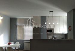 公寓 3-комн 80 m² - 亚历山德拉·普希金, Batumi