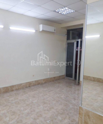 公寓 1-комн 61 m² - 米哈伊尔·莱蒙托夫, Batumi