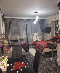 公寓 1-комн 42 m² - 尼科·皮罗斯马尼, Batumi