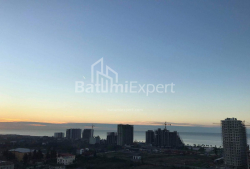 公寓 56 平方米的公寓 - 尤里耶夫斯卡娅, Batumi, 佐治亚州。