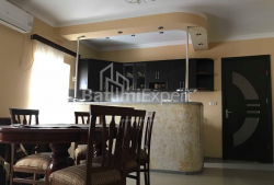 公寓 3-комн 68 m² - 大卫·阿格马谢内布利, Batumi