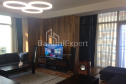 公寓 3-комн 143 m² - 治安官 Khimshiashvili, Batumi