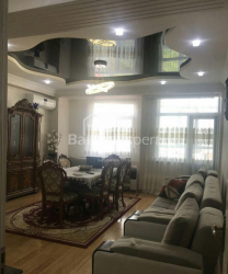 公寓 3-комн 97 m² - 沙尔瓦·伊纳萨里泽, Batumi