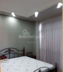 公寓 2-комн 72 m² - 米哈伊尔·莱蒙托夫, Batumi