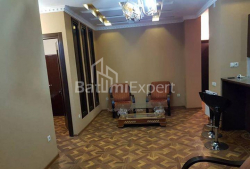公寓 3-комн 75 m² - Vakhtang Gorgasali, Batumi