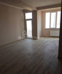公寓 3-комн 93 m² - 尼科·皮罗斯马尼, Batumi
