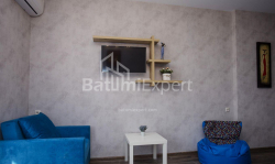 公寓 1-комн 33 m² - 治安官 Khimshiashvili, Batumi