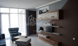 公寓 4-комн 75 m² - 尼科·皮罗斯马尼, Batumi