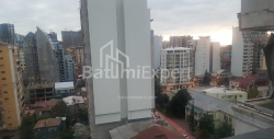 公寓 53 平方米的公寓 - 治安官 Khimshiashvili, Batumi, 佐治亚州。
