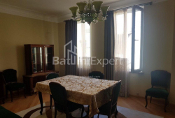 公寓 4-комн 250 m² - 尤里耶夫斯卡娅, Batumi