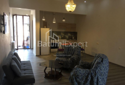 公寓 3-комн 85 m² - 祖拉巴戈尔吉拉泽, Batumi