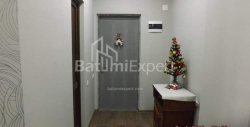 公寓 3-комн 77 m² - 沙尔瓦·伊纳萨里泽, Batumi