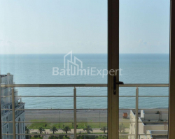 公寓 110 平方米的公寓 - 治安官 Khimshiashvili, Batumi, 佐治亚州。