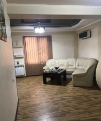 公寓 3-комн 73 m² - 帕纳瓦兹国王, Batumi