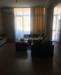 公寓 3-комн 73 m² - 优素福·科巴拉泽, Batumi