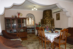 公寓 5-комн 290 m² - 康斯坦丁·马加尼什维利, Batumi