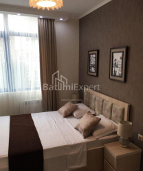 公寓 2-комн 49 m² - 尼科·皮罗斯马尼, Batumi