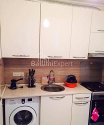 公寓 3-комн 74 m² - 优素福·科巴拉泽, Batumi
