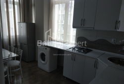公寓 2-комн 66 m² - 沙尔瓦·伊纳萨里泽, Batumi