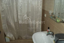 公寓 3-комн 71 m² - 尤里耶夫斯卡娅, Batumi