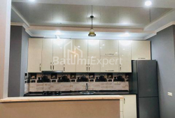 公寓 2-комн 60 m² - 尼科·皮罗斯马尼, Batumi