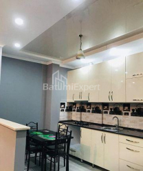 公寓 2-комн 60 m² - 尼科·皮罗斯马尼, Batumi