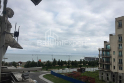 公寓 60 平方米的公寓 - 治安官 Khimshiashvili, Batumi, 佐治亚州。