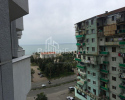 公寓 33 平方米的公寓 - 治安官 Khimshiashvili, Batumi, 佐治亚州。